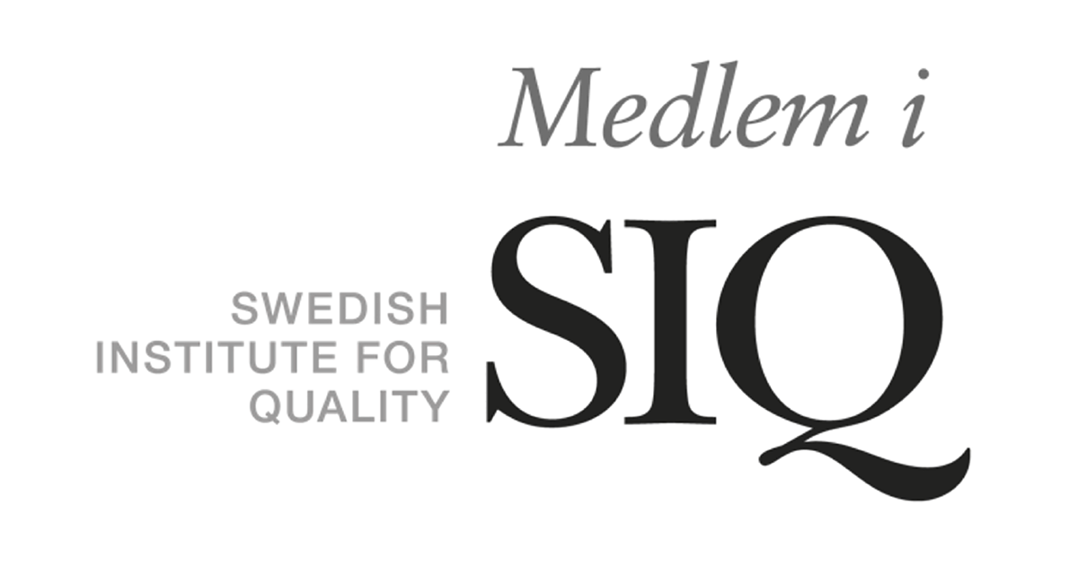 Logotyp med texten Medlem i SIQ och Svenska Institutet för Kvalitet i svart och grått, vilket indikerar medlemskap i Svenska Institutet för Kvalitet (SIQ).